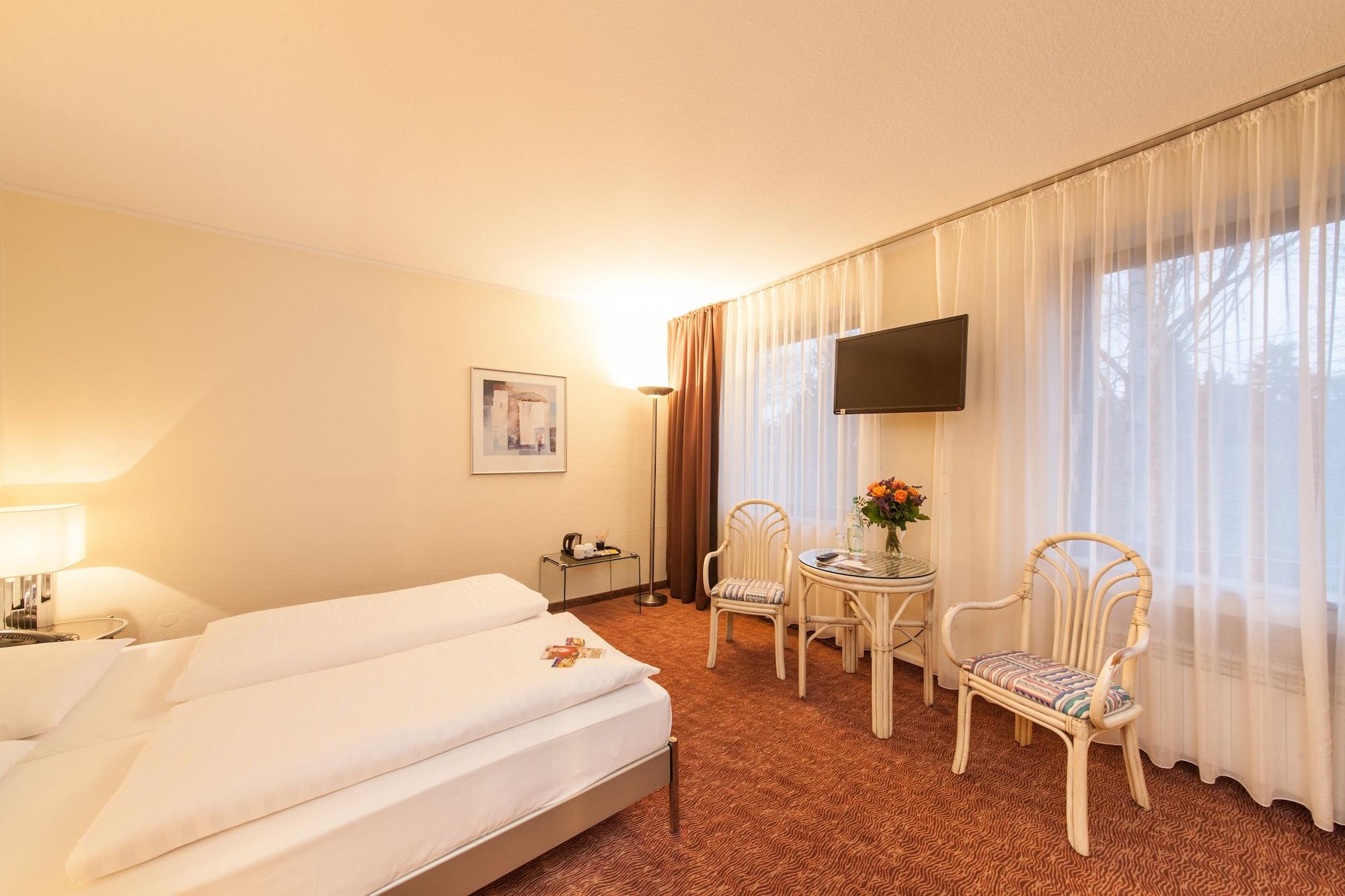 Select Hotel Silence Garden Koeln Zewnętrze zdjęcie