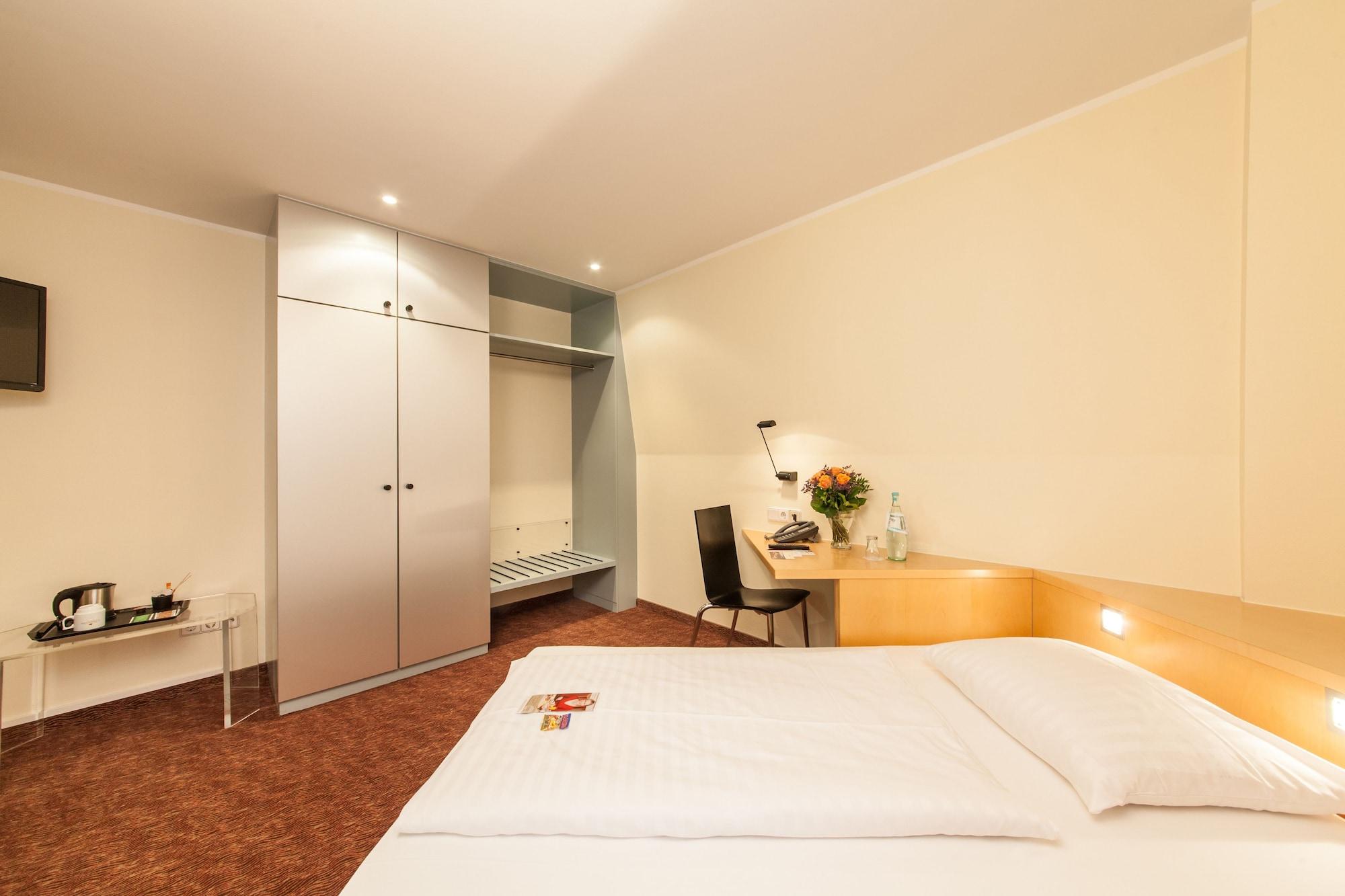 Select Hotel Silence Garden Koeln Zewnętrze zdjęcie
