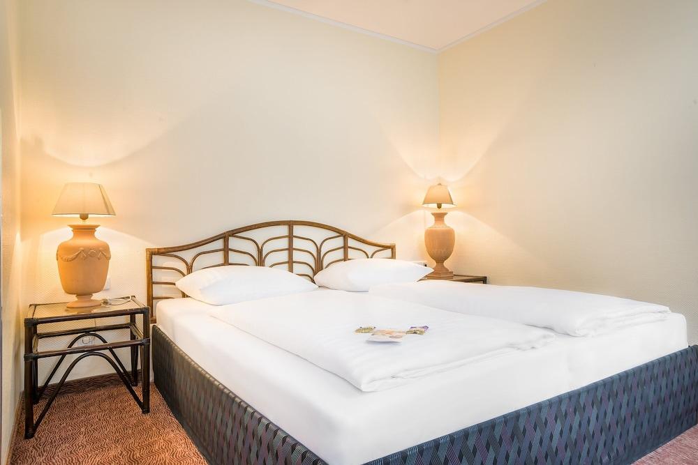Select Hotel Silence Garden Koeln Zewnętrze zdjęcie