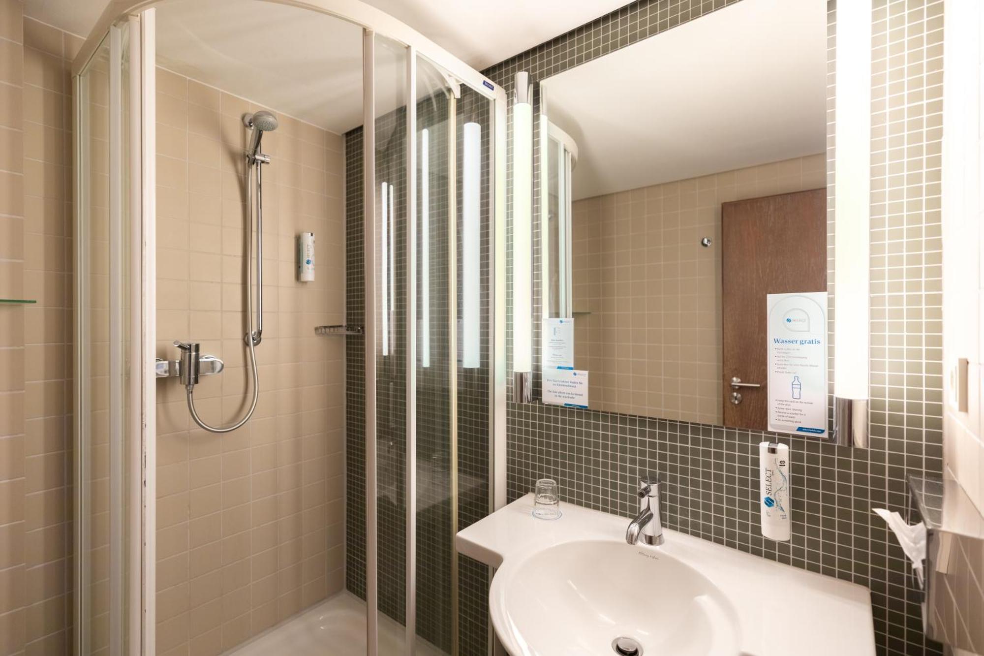 Select Hotel Silence Garden Koeln Zewnętrze zdjęcie