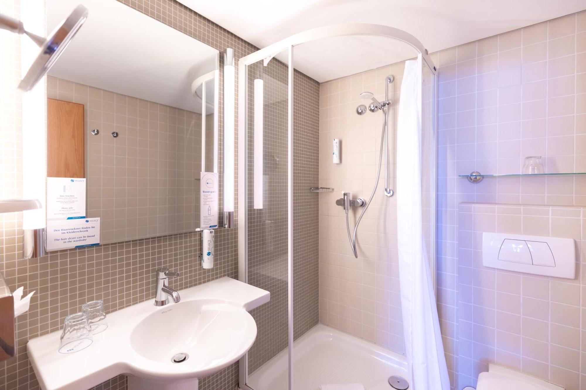 Select Hotel Silence Garden Koeln Zewnętrze zdjęcie