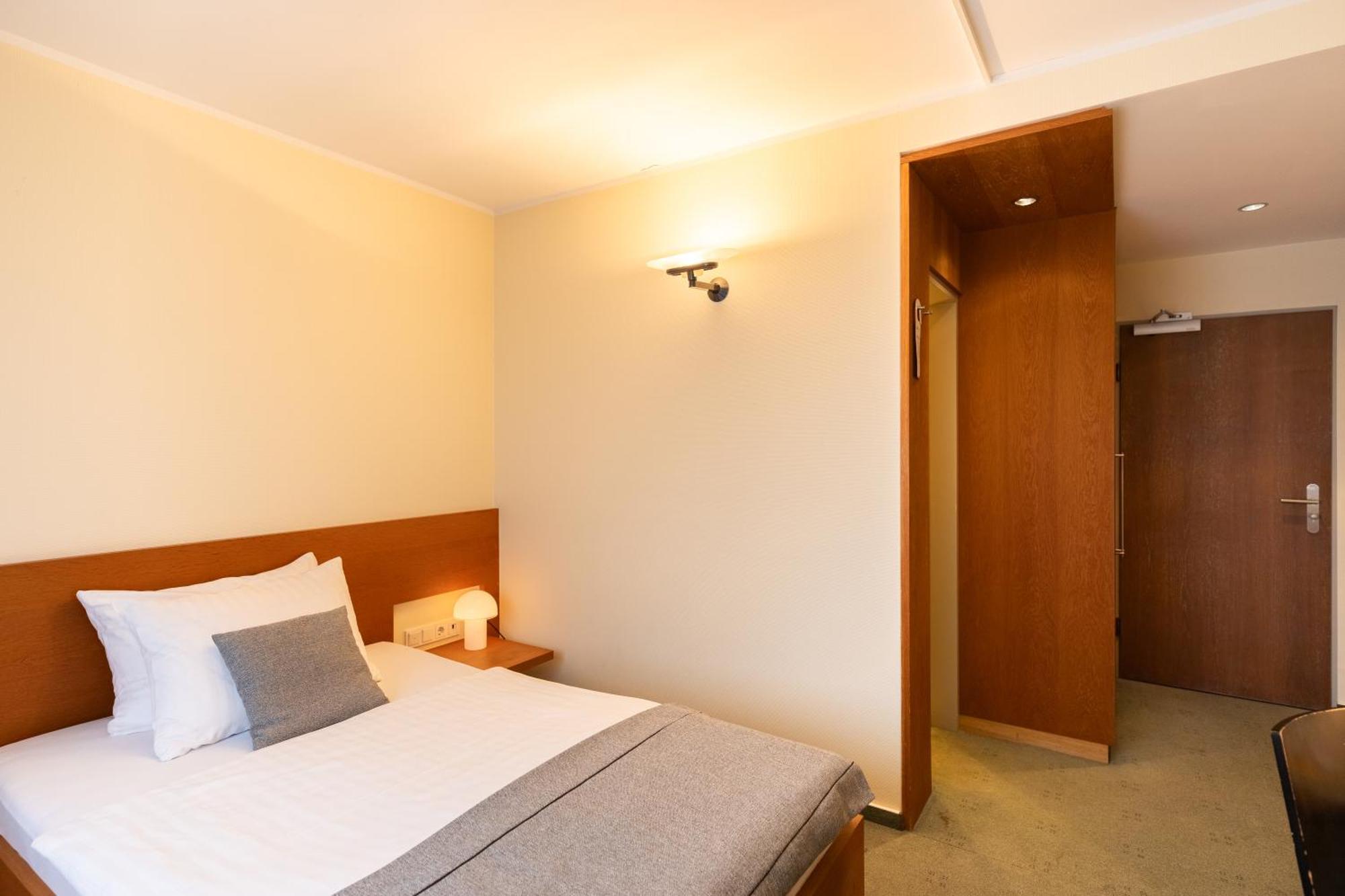 Select Hotel Silence Garden Koeln Zewnętrze zdjęcie