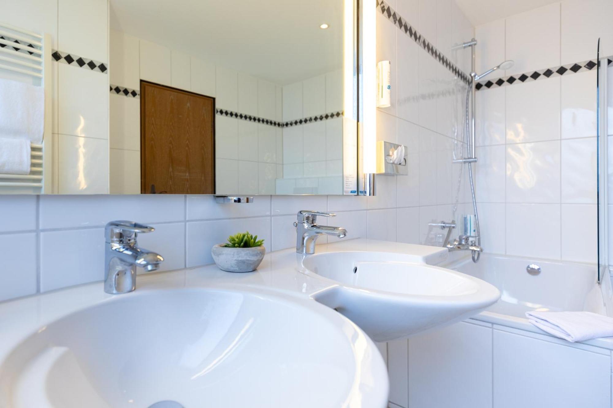 Select Hotel Silence Garden Koeln Zewnętrze zdjęcie