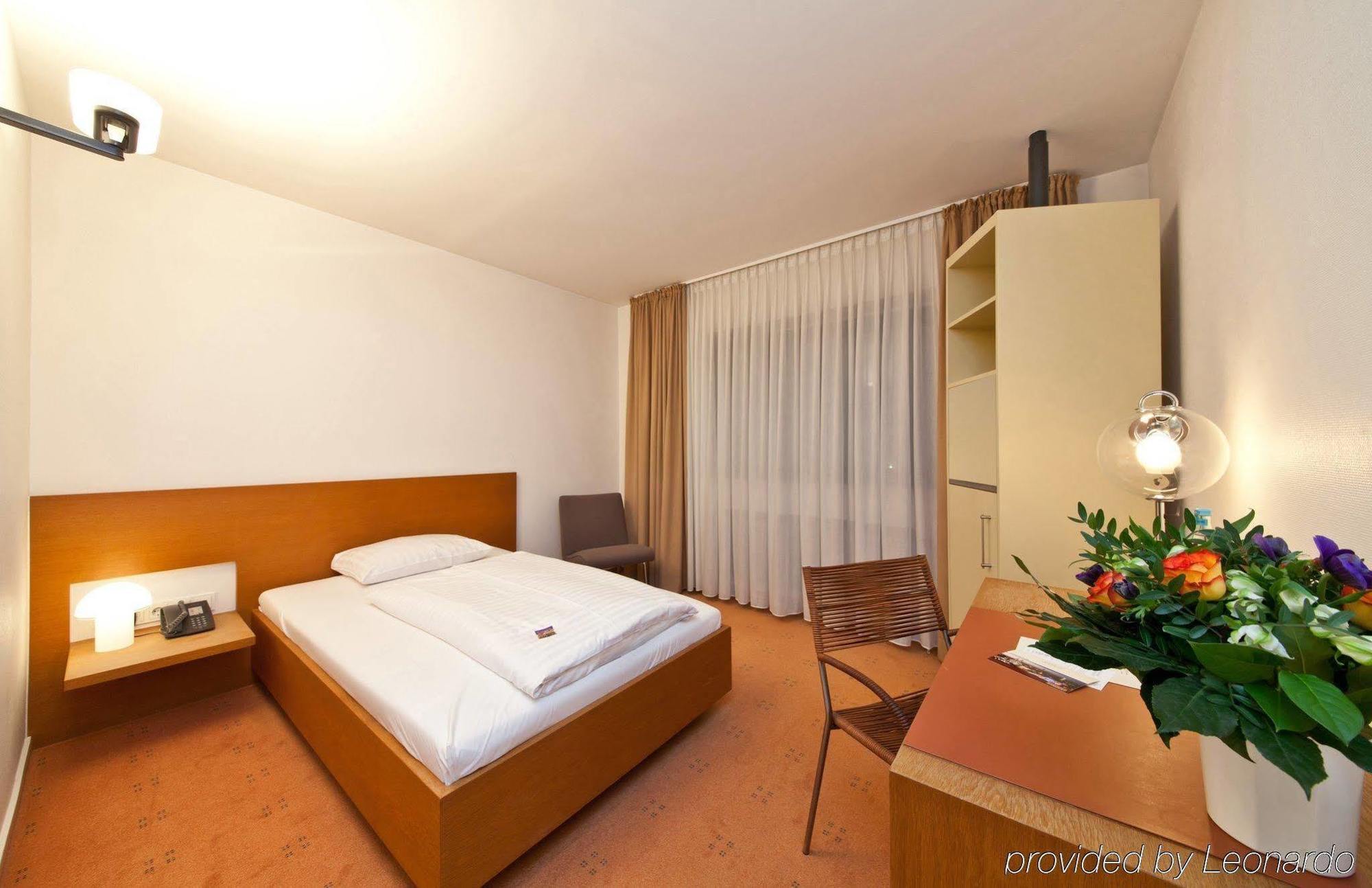 Select Hotel Silence Garden Koeln Zewnętrze zdjęcie